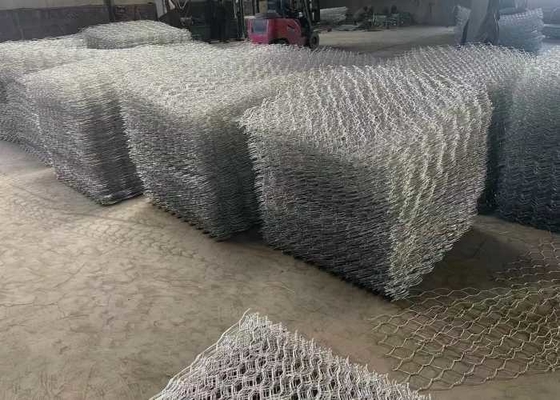 Résistance à la traction Matraces en gabion avec revêtement en PVC vert