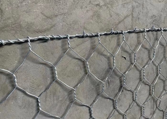 Les paniers en gabion métallique sont un choix polyvalent pour l'entraînement et la protection des rivières