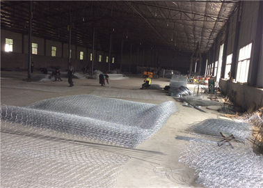 Zinc lourd tissé hexagonal de grillage de Gabion de double torsion enduit