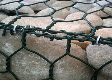 8 * le matériel enduit 10 par PVC renforcent le panier de Gabion pour la berge